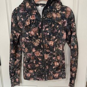 Lululemon Scuba Frosted Roses Zip-Up Hoodie Size 4